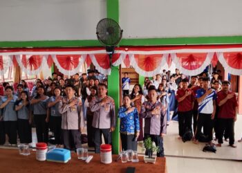 Jauhi Narkoba, Judi Online, Tawuran Satbinmas Polres Kapuas Hulu Gembleng Pelajar SMKN 2 Putussibau