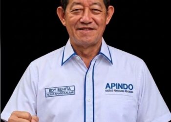 Pertalite Tembus Rp 20.000″ Antrian Panjang Kepung SPBU Putussibau, APINDO Kalbar Desak Pertamina Turun Tangan