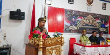 Revitalisasi Pantun Orang Ulu Digelar di Bumi Uncak Kapuas, Hatta Jangan Sampai Punah