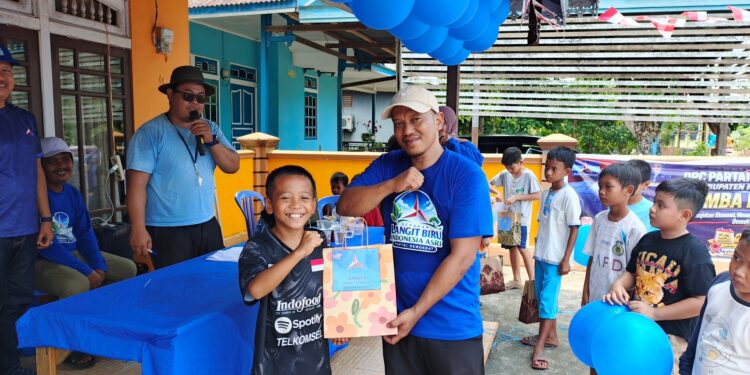 Riuh Halaman Kantor Demokrat Kapuas Hulu, Lomba Rakyat Meriahkan HUT RI dan HUT 25 TH Demokrat